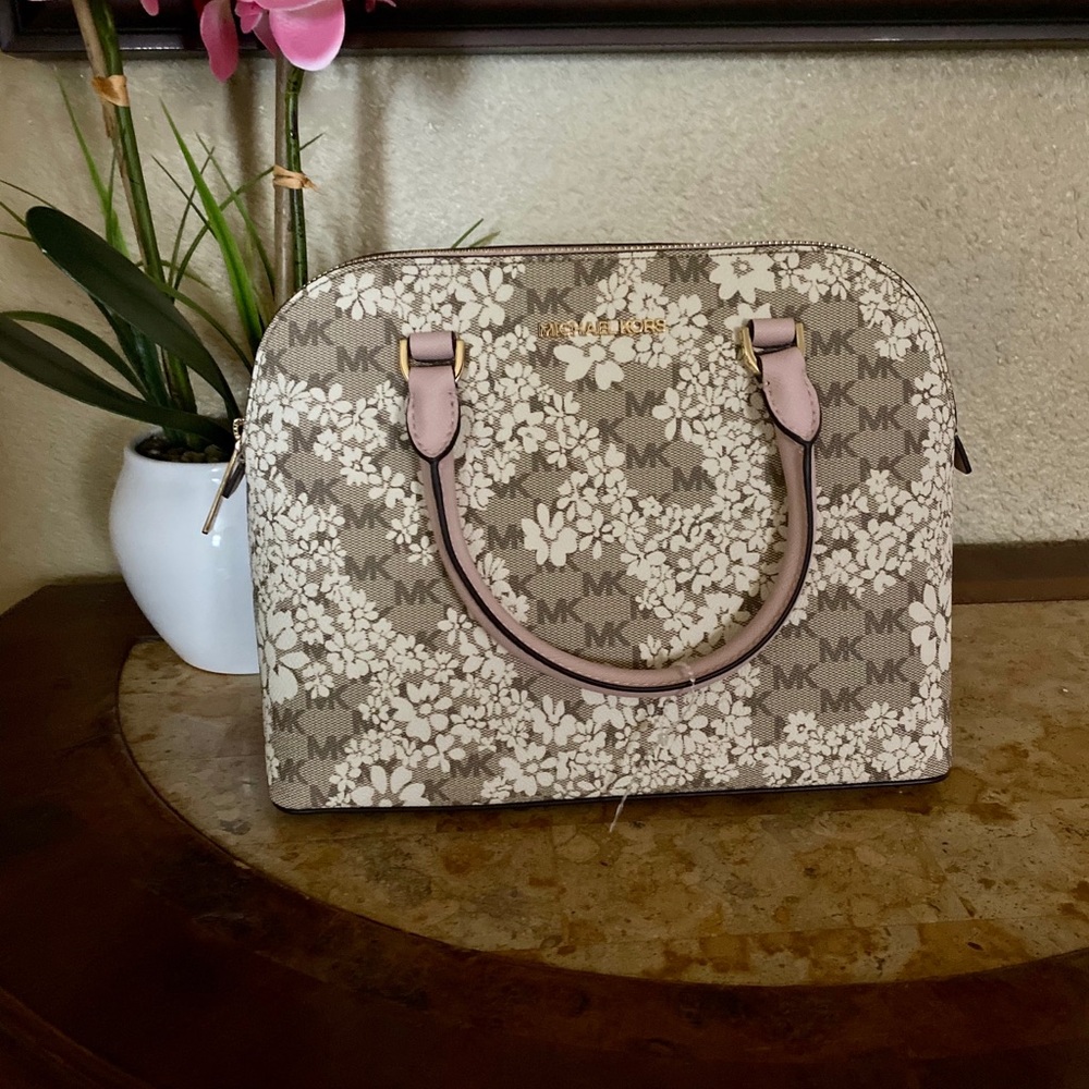 New Michael Kors purse